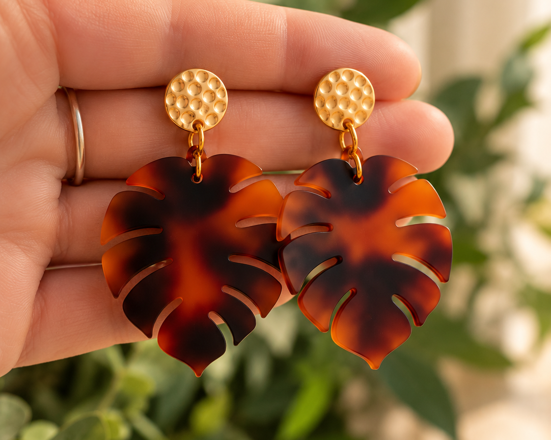Pendientes Monstera Carey - Joyería Artesanal de Acrílico